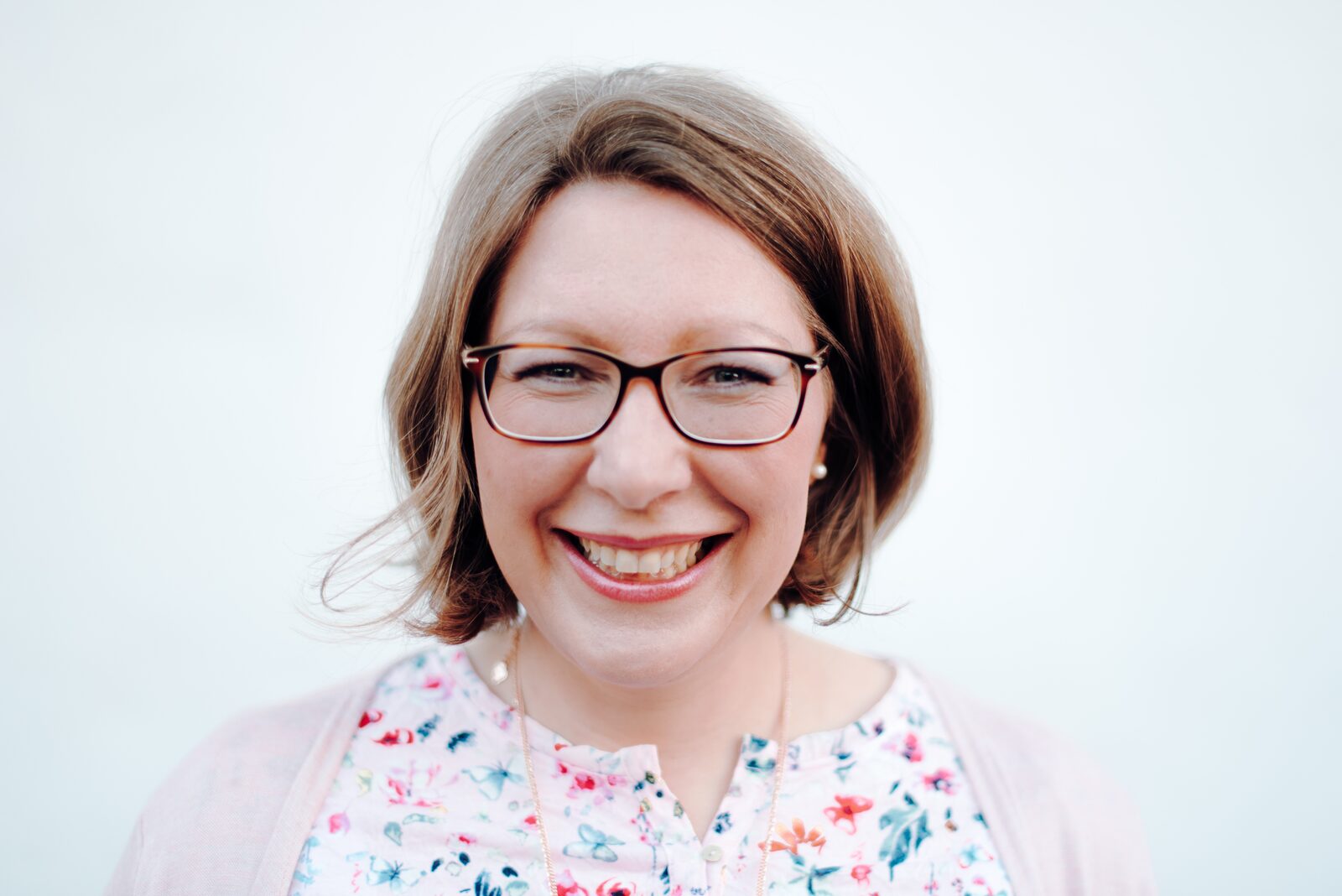 Kerstin Hiemer lächelt herzlich